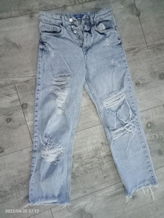 Spodnie jeansowe Sinsay-152