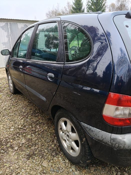 Renault Scenic lift