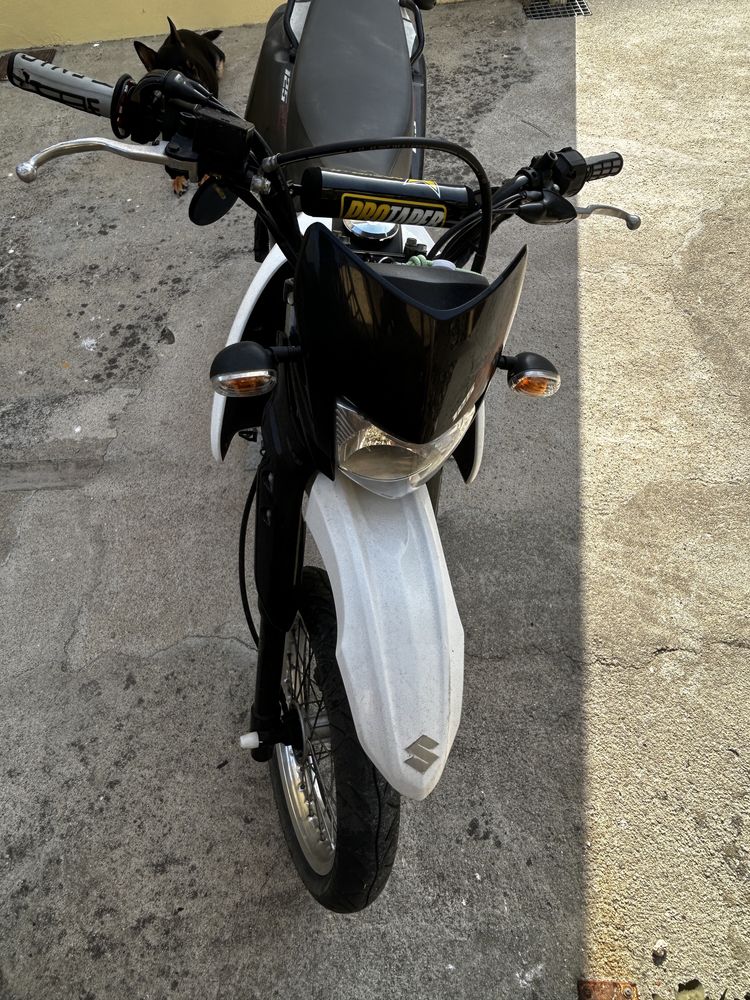 Suzuki supermotard 125cc