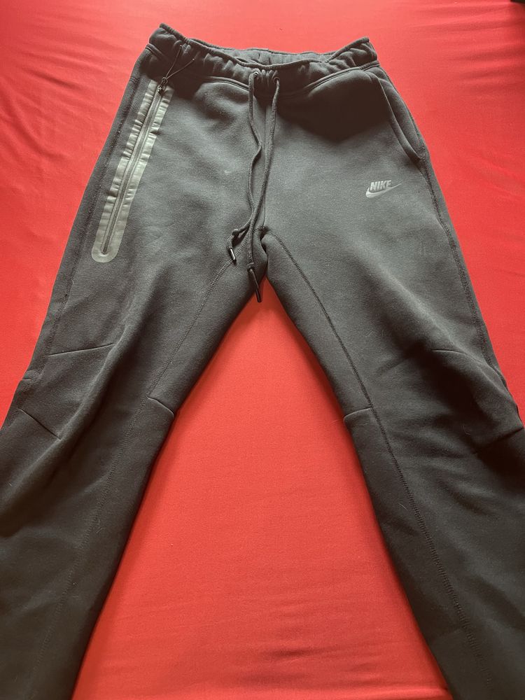 Nike Tech Fleece Black S