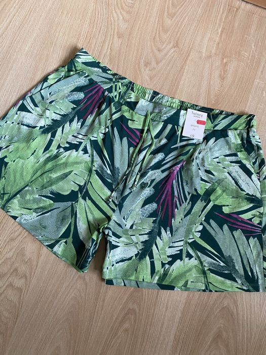 Шорти на 56-58 розмір