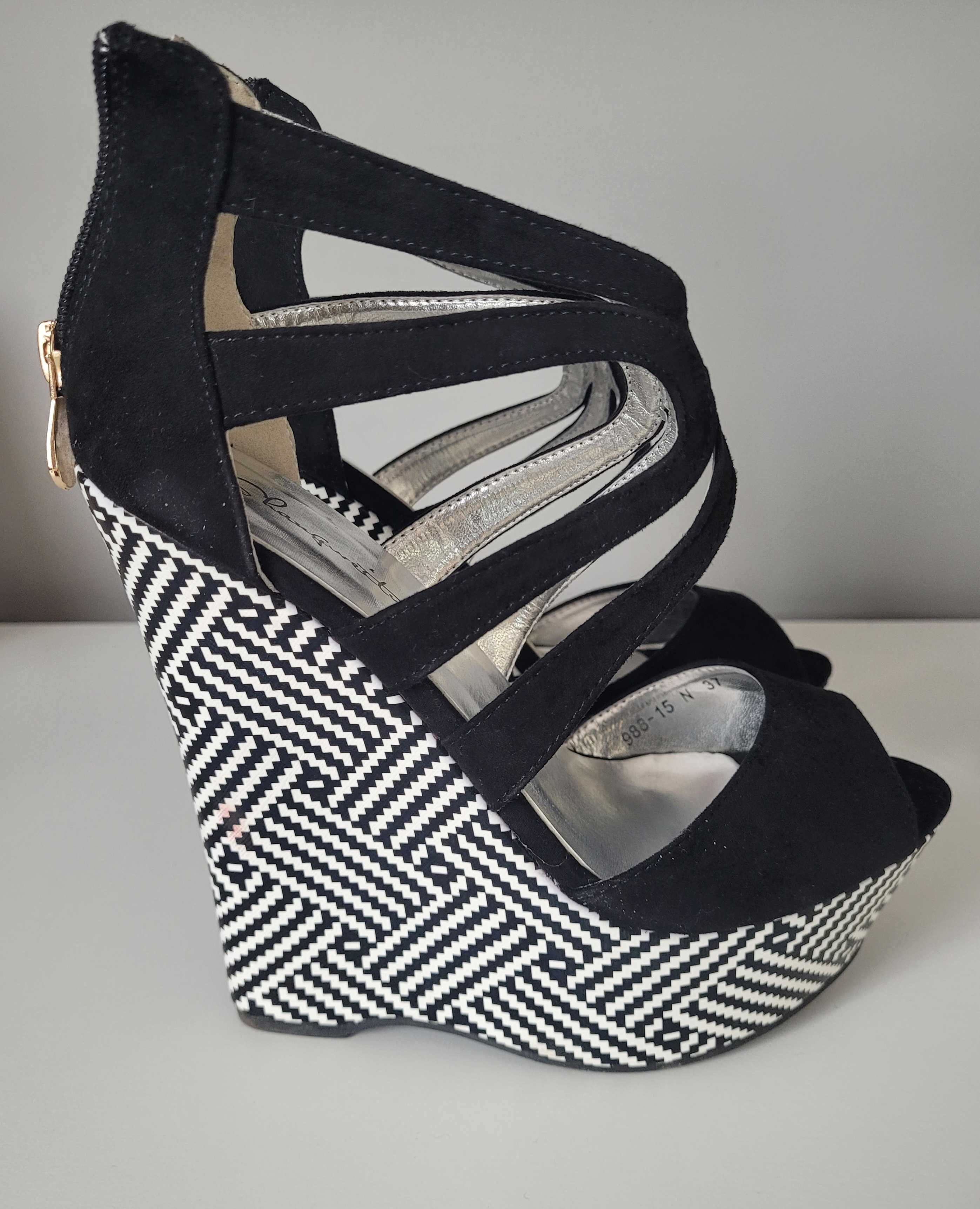 Buty damskie Born2be