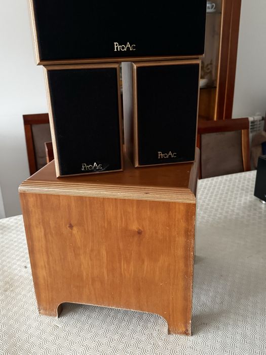 Excelentes Colunas PROAC HEXA - Home Cinema