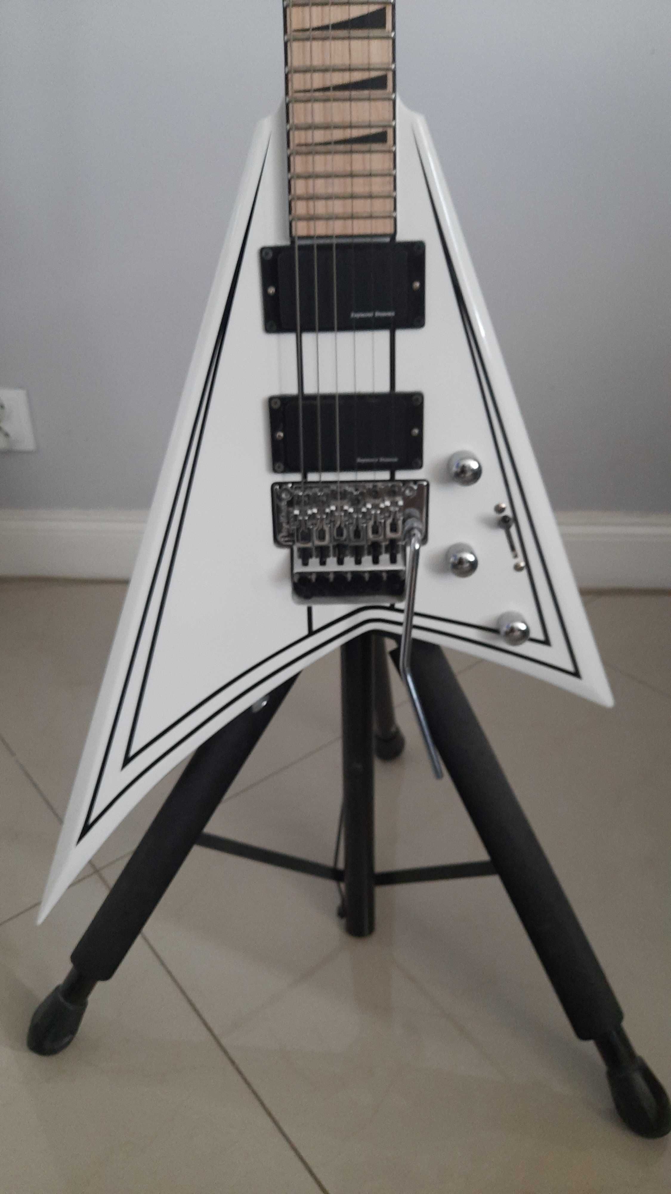 Gitara Jackson RRX24M White w/Black PinStripe