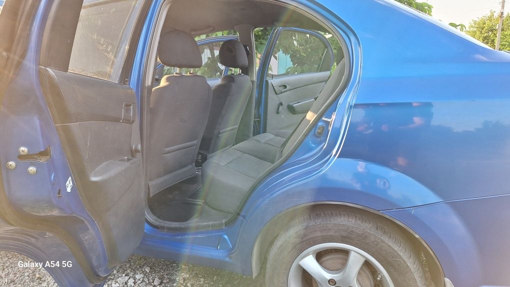 Продам свое авто chevrolet aveo t250 2008