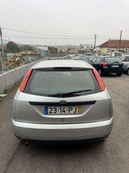 Ford Focus 1.4i 75cv