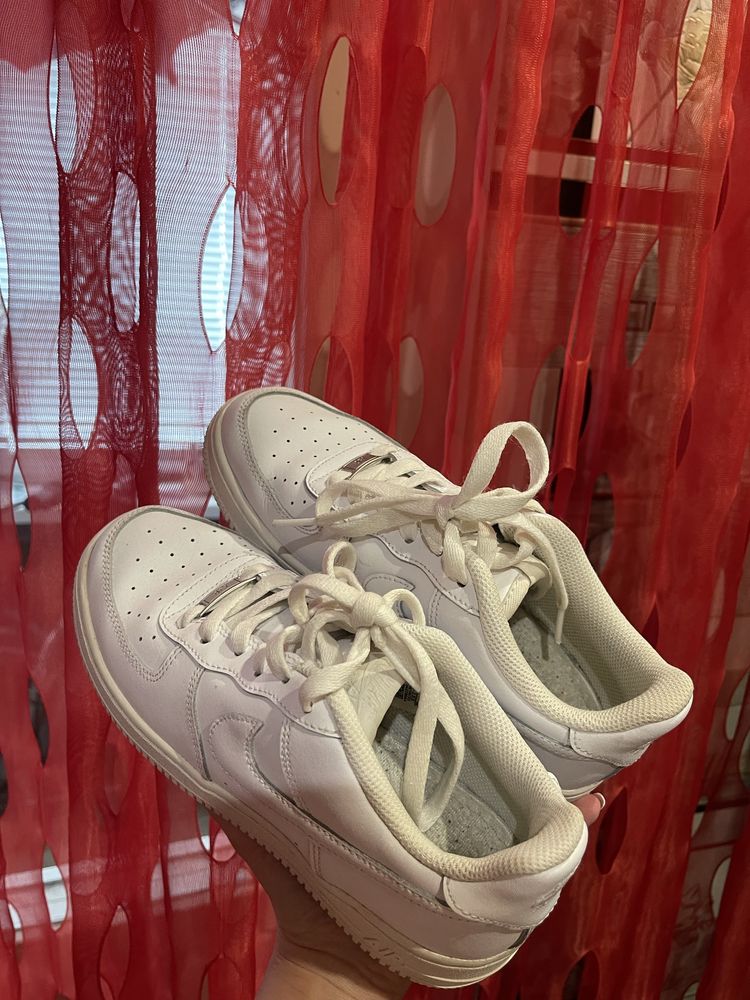 Кросівки nike force