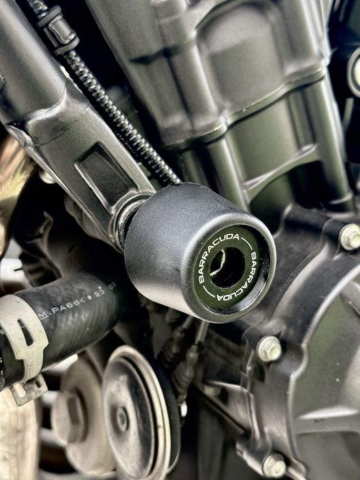 Kit cogumelos / sliders para CB650R