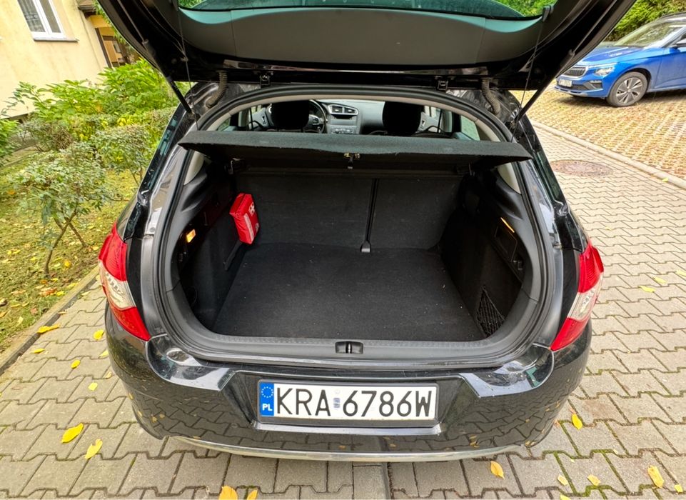 Citroen C4 Lift 1,6 PRYWATNY - nie firma łańcuch opony wielosezonowe