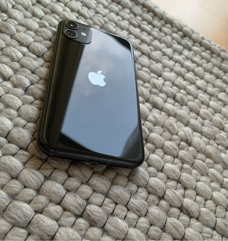 iPhone 11  128gb