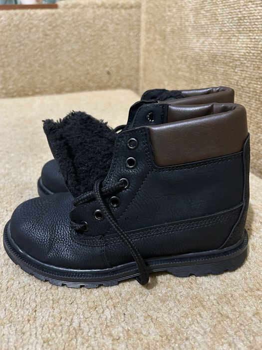 Чоловічі черевики - 32 розмір.