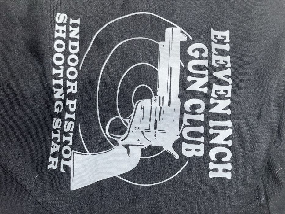 Vetements hiver 2017 guns club