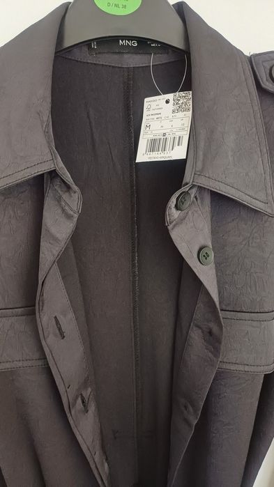Vestido camiseiro acetinado da Mango (novo)-M