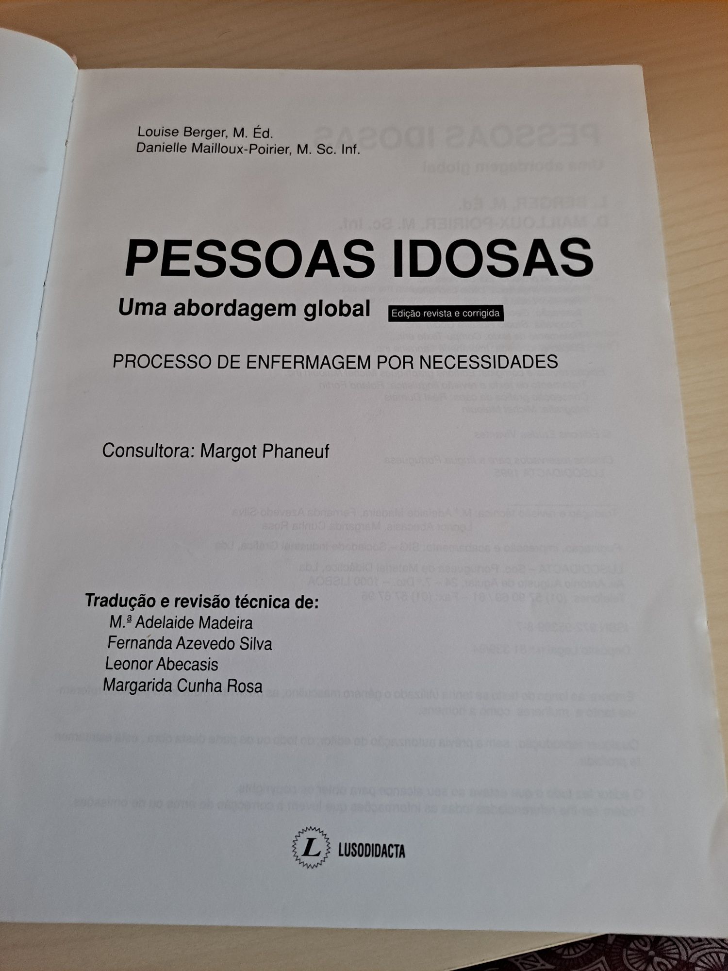 Livro PESSOAS IDOSAS - Uma abordagem global