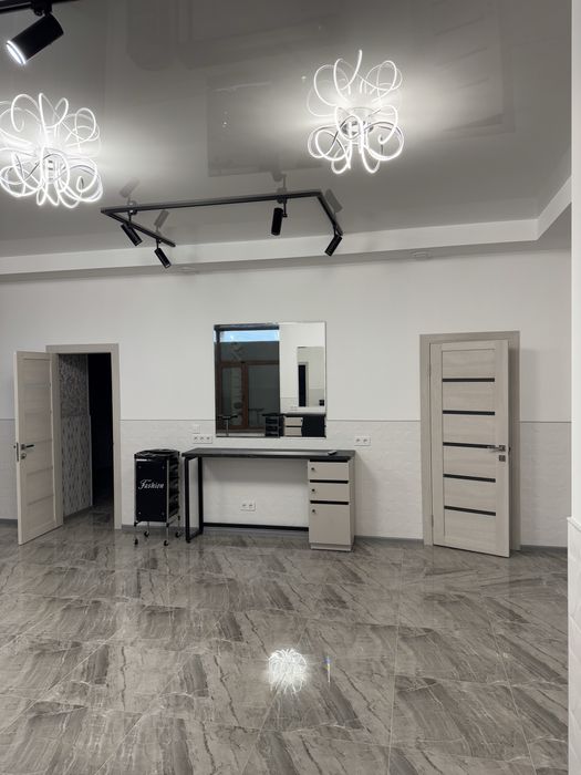 Сдам в аренду рабочее место район Пески