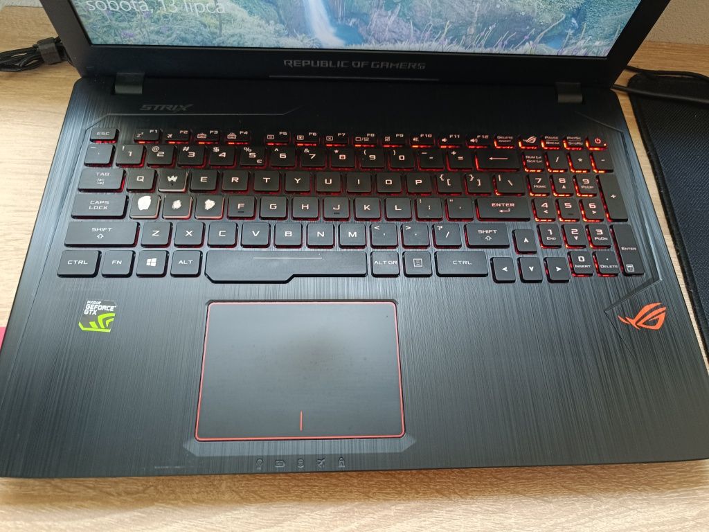 Laptop asus rog 1 TB idealny do nauki