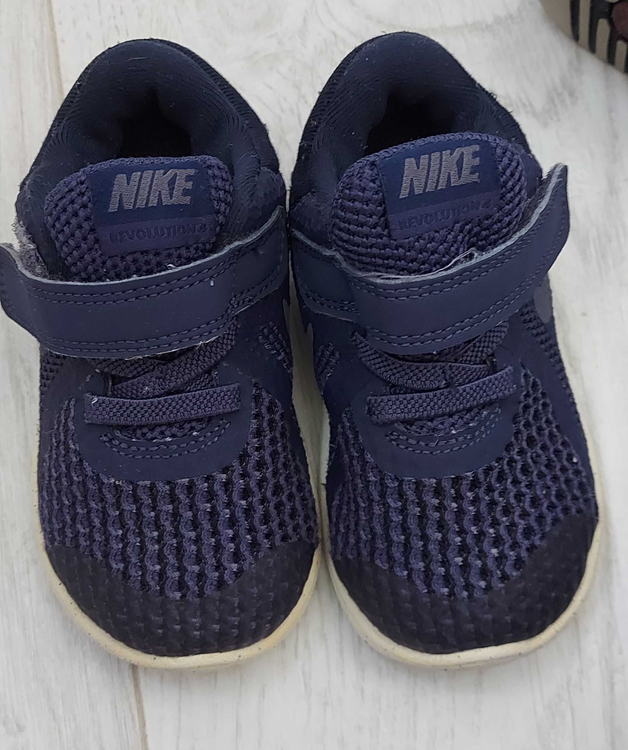 Кросівки Nike кроссовки детские 20- 21 - 22 размер