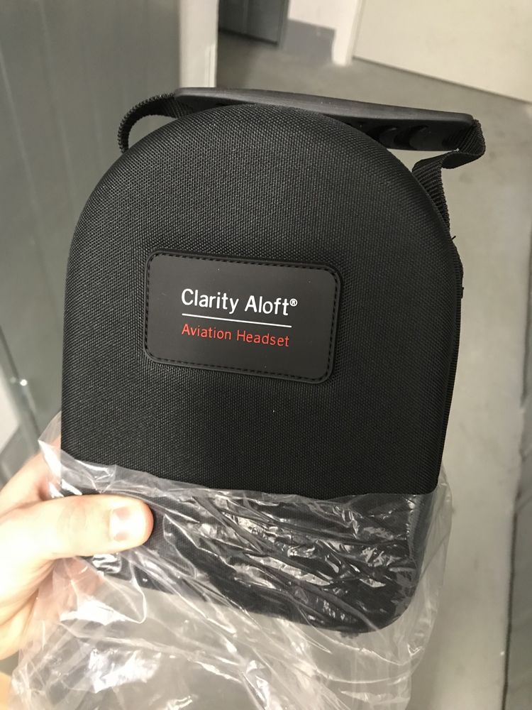 Case/etui Clarity Aloft