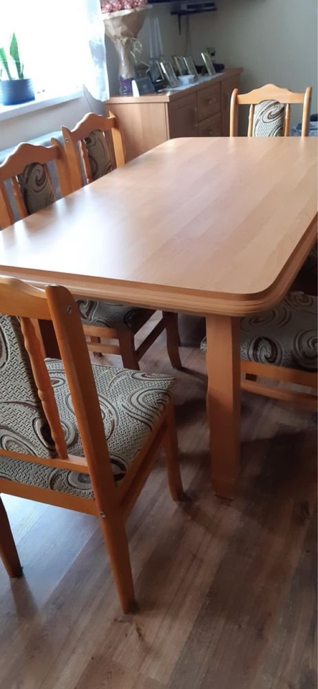 Sprzedam  solidny stół