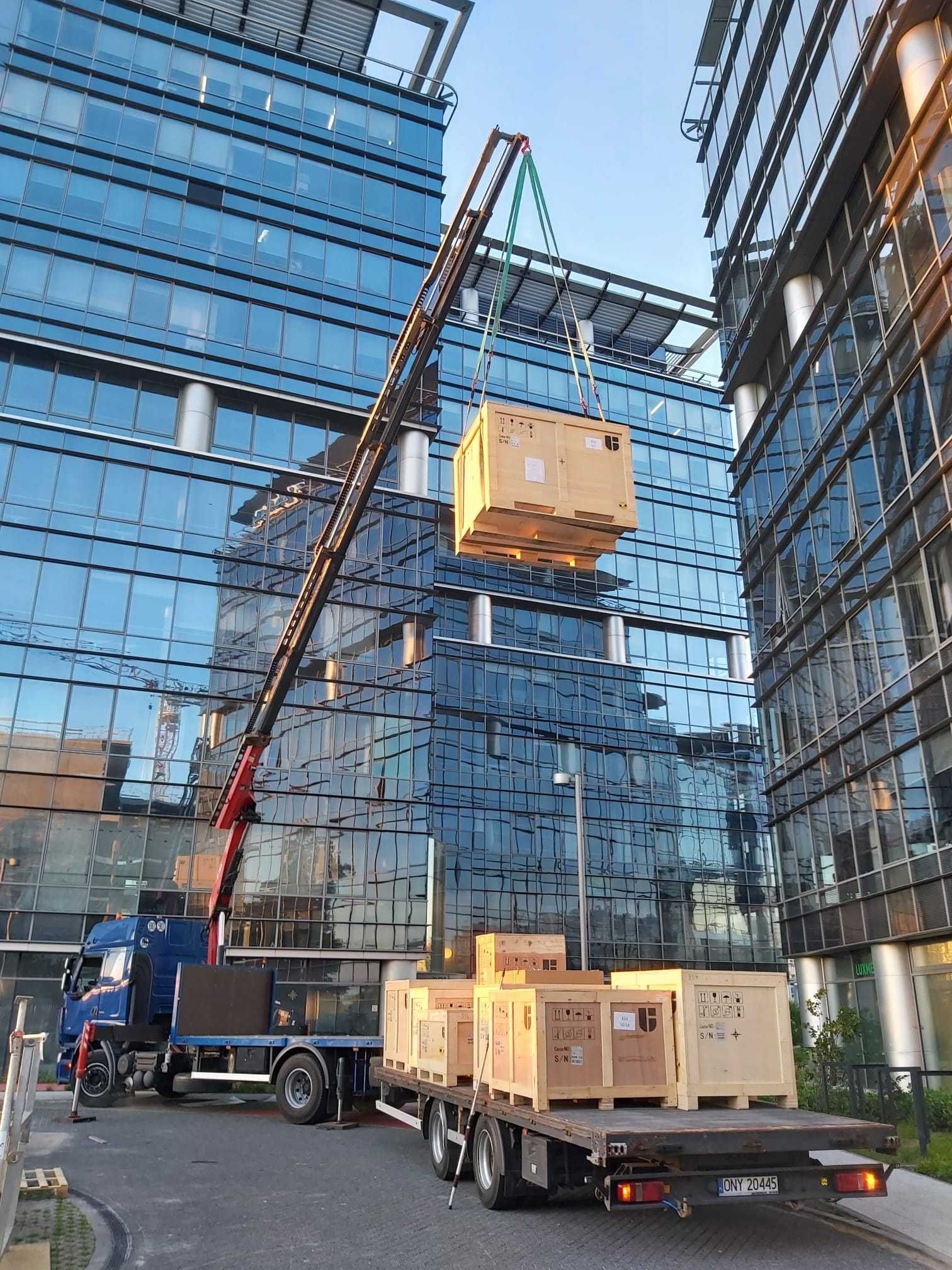 Transport HDS usługi dźwigiem