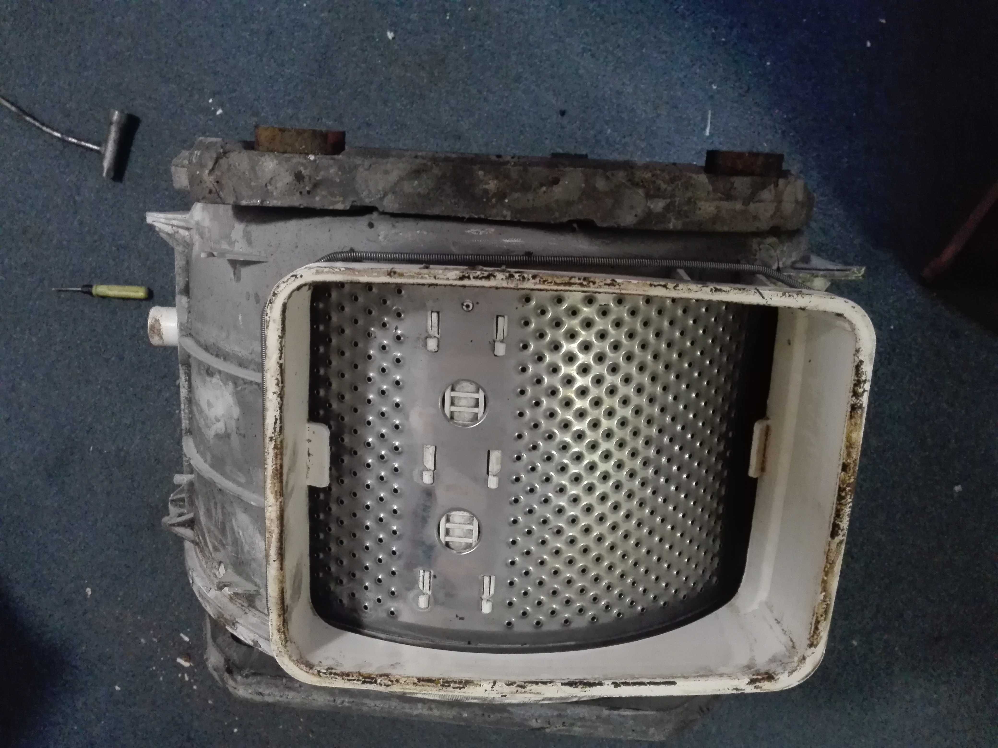 бак з барабаном   Indesit WITL 106