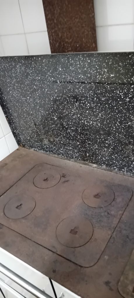 Fogão a lenha em esmalte
