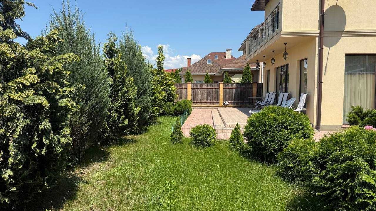 Продам дом в Лесках с отличным ремонтом+мебель+техника Море рядом