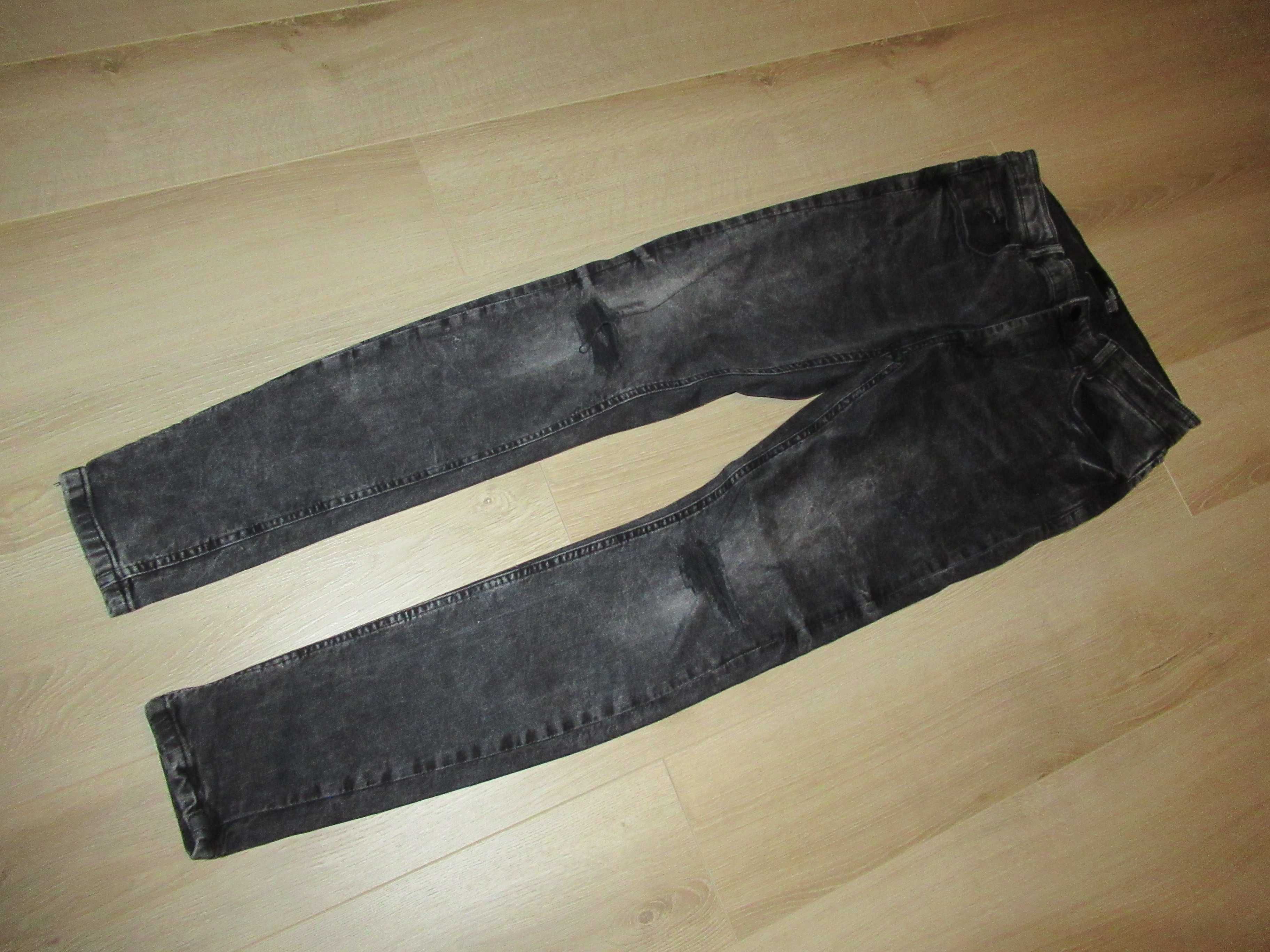 House jeansy skinny fit z przetarciami czarne 30/32