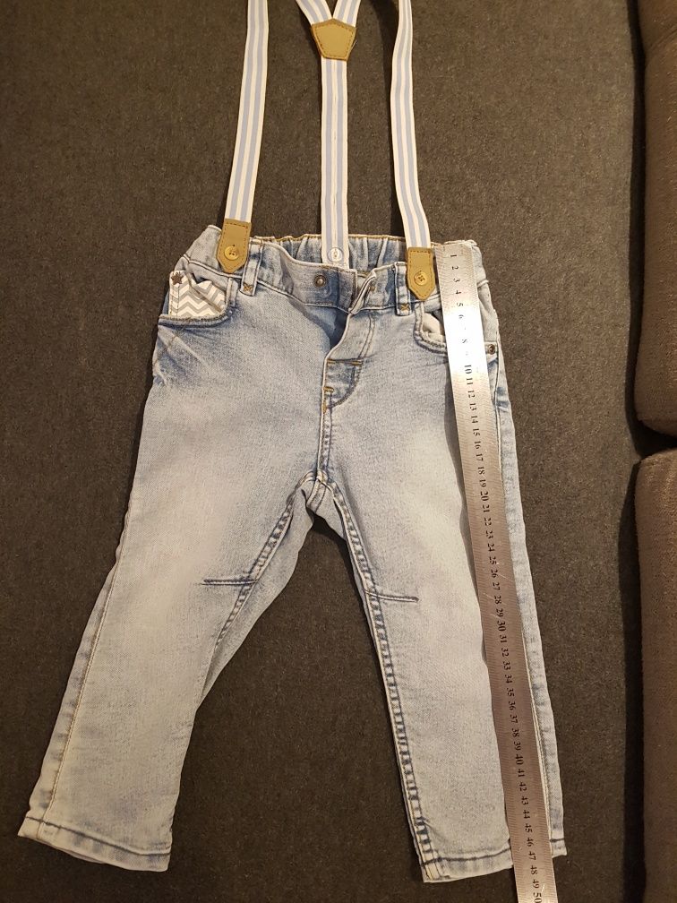 Jeansy chłopięce z szelkami H&M rozm.80