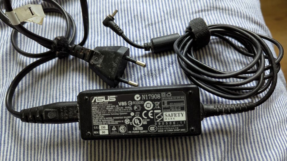 Блок для ноутбука Асус