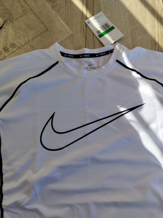 Koszulka Nike pro kompresyjna