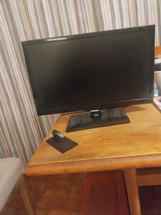 TV SAMSUNG 51cm como nova