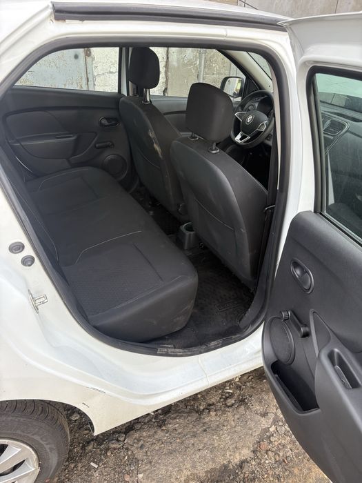 рено логан 2019г