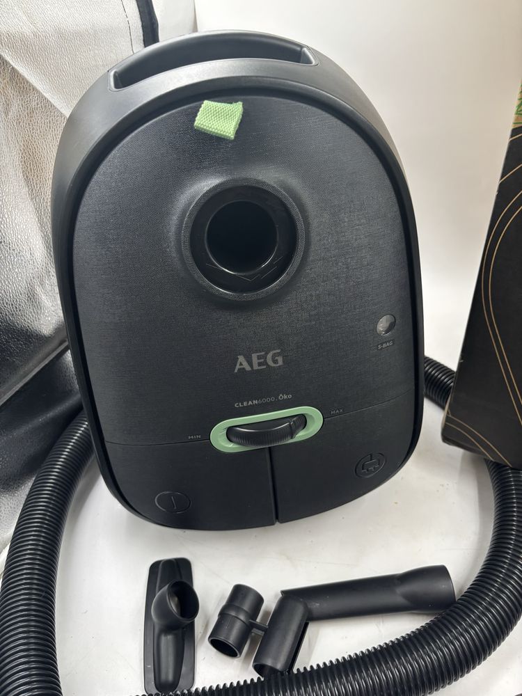 Aeg clean 6000 AB61c1oko odkurzacz