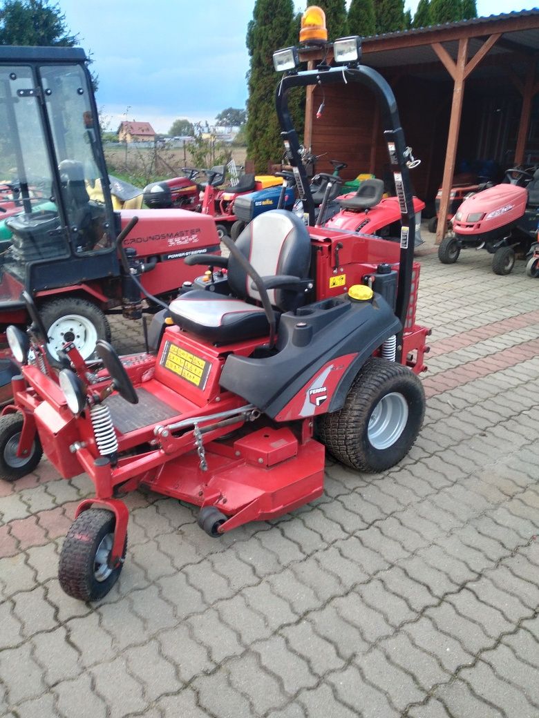 Traktorek ogrodowy Toro Groundsmaster 223D 24700 netto