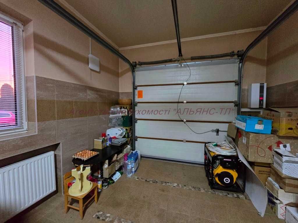Будинок з ремонтом та меблями на ділянці 13.4 сот