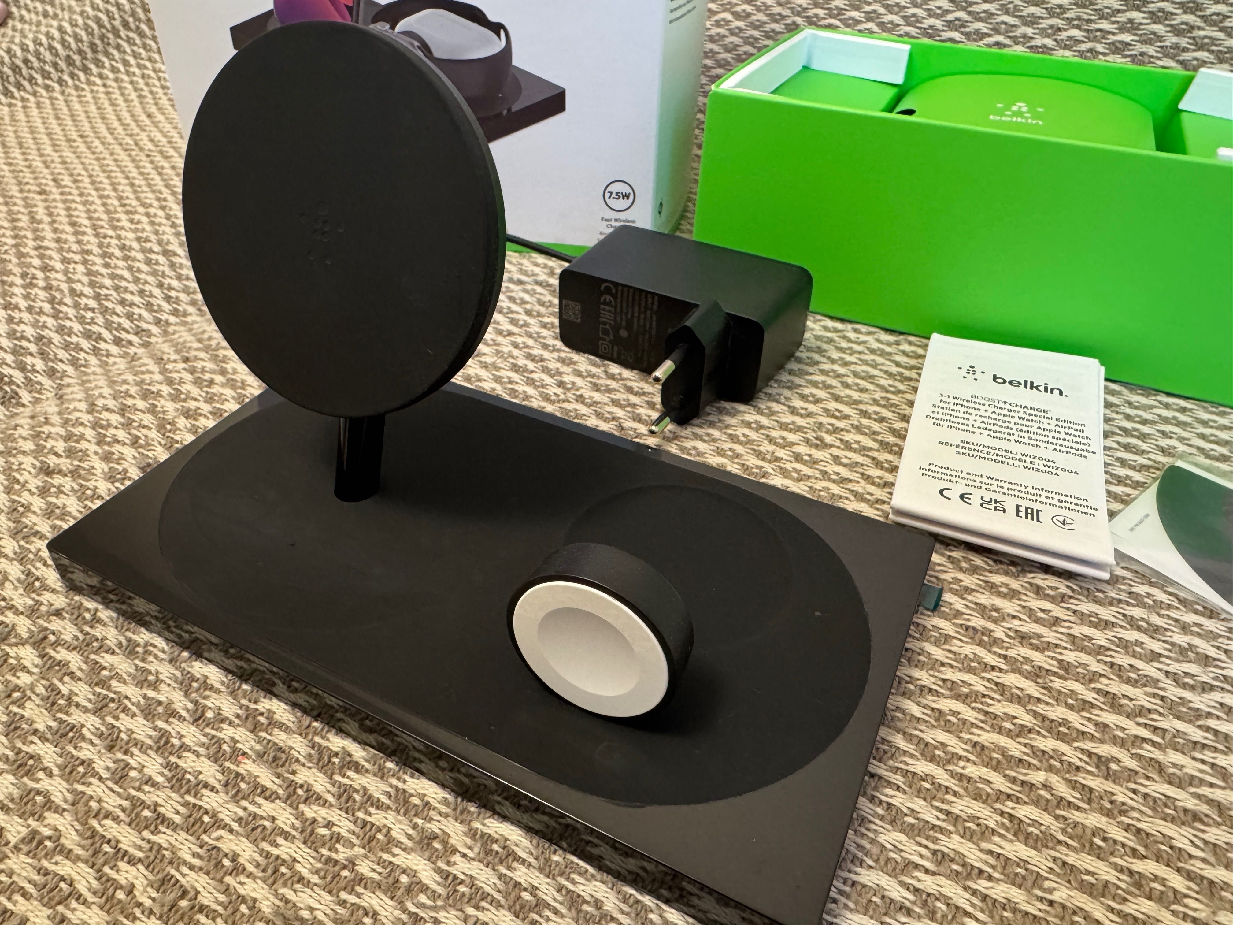 Belkin - ładowarka indukcyjna 3 w 1