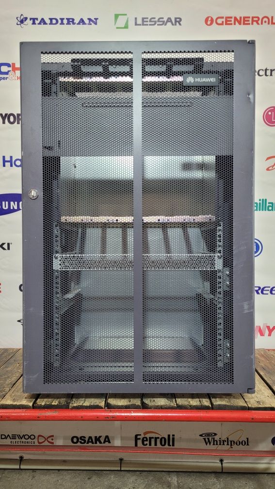 Серверный шкаф HUAWEI