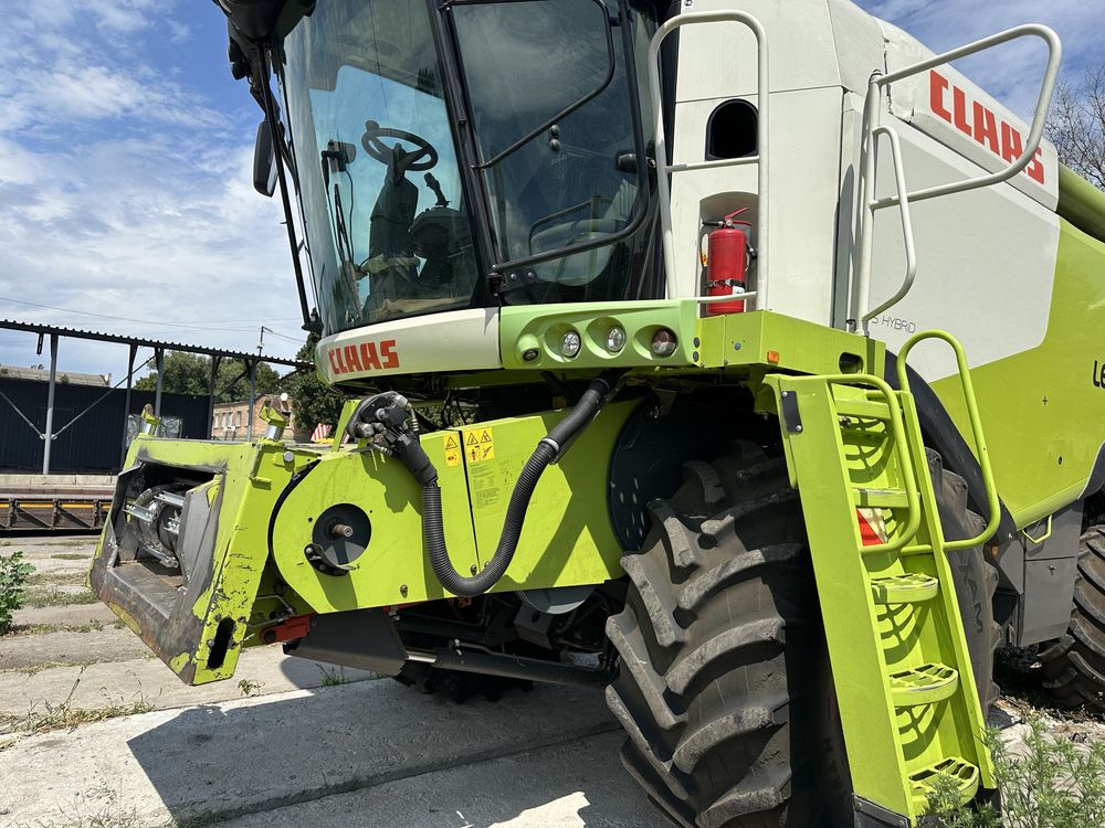 Claas Lexion 760 hybrid