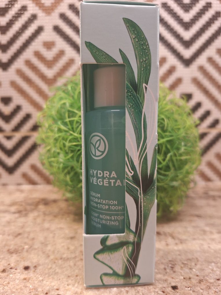 Serum intensywnie nawilżające Hydra Végétal Nowe Yves Rocher