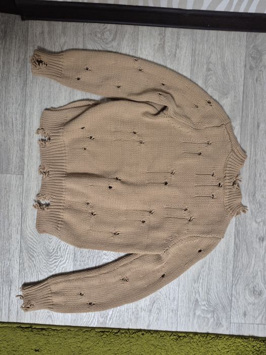 Жіночий светер Zara