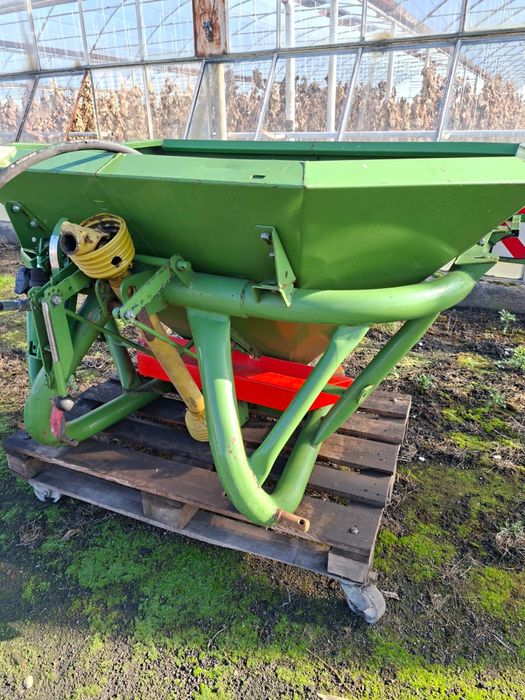 Rozsiewacz AMAZONE ZAF-603