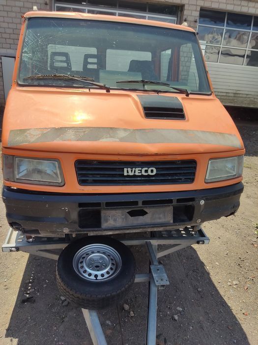 Na części Iveco Daily 35.10 Silnik Skrzynia Maska Zderzak Drzwi Klapa Szyba