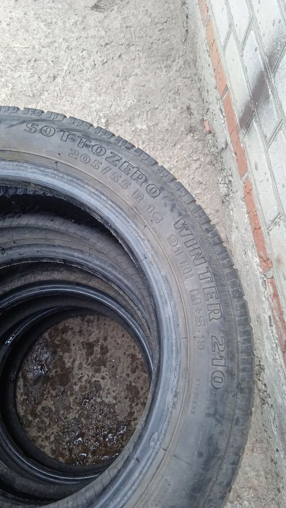 Pirelli 205 55 16