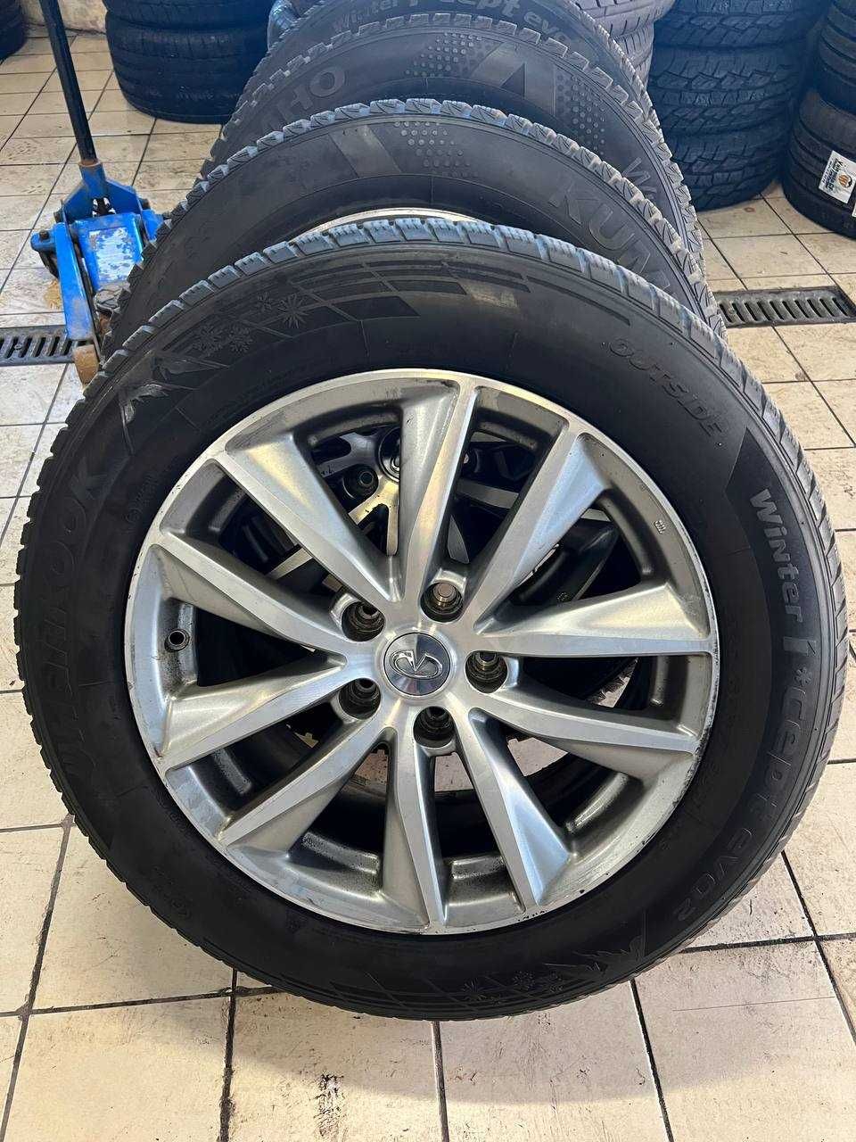 Диски Infiniti R17 с резиной Kumho WinterCraft WP51 225/60