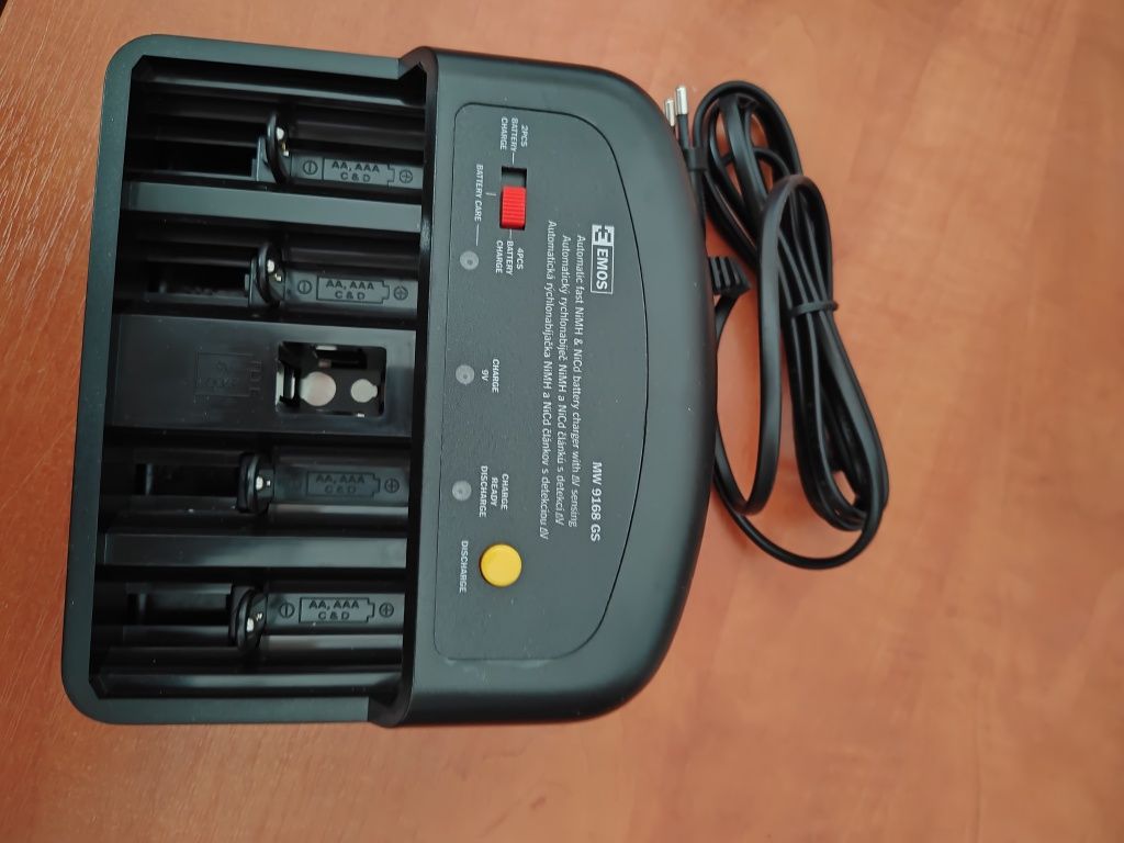 Automatyczna ładowarka do ogniw NiMH i NiCd