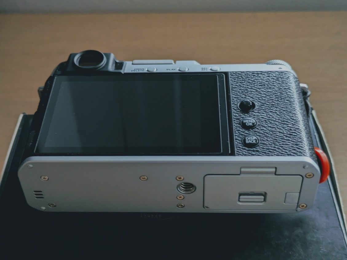 Fujifilm XE4 - Máquina Fotográfica
