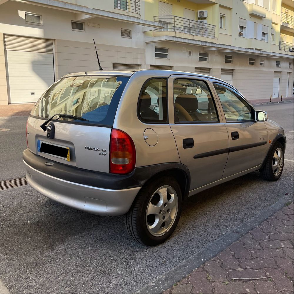 Opel Corsa 1.2 16v