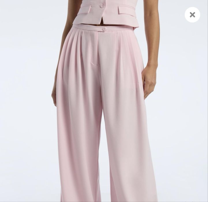 Модний костюм ніжно рожевий, на випускний день, ХС