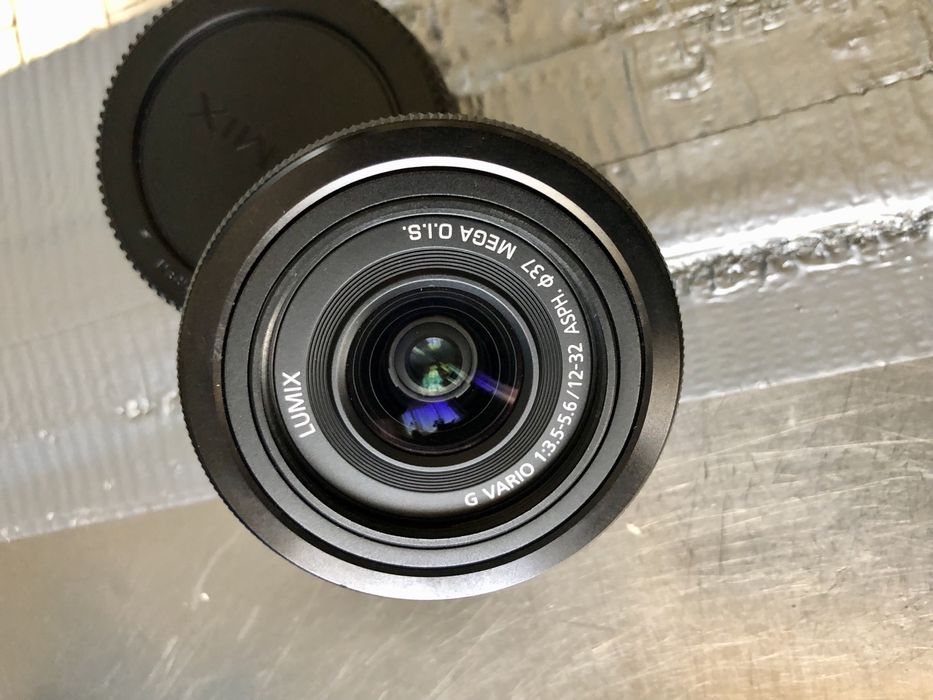 Panasonic Lumix 12-32mm f/3.5-5.6mm